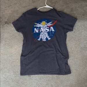 Men’s small nasa tee shirt